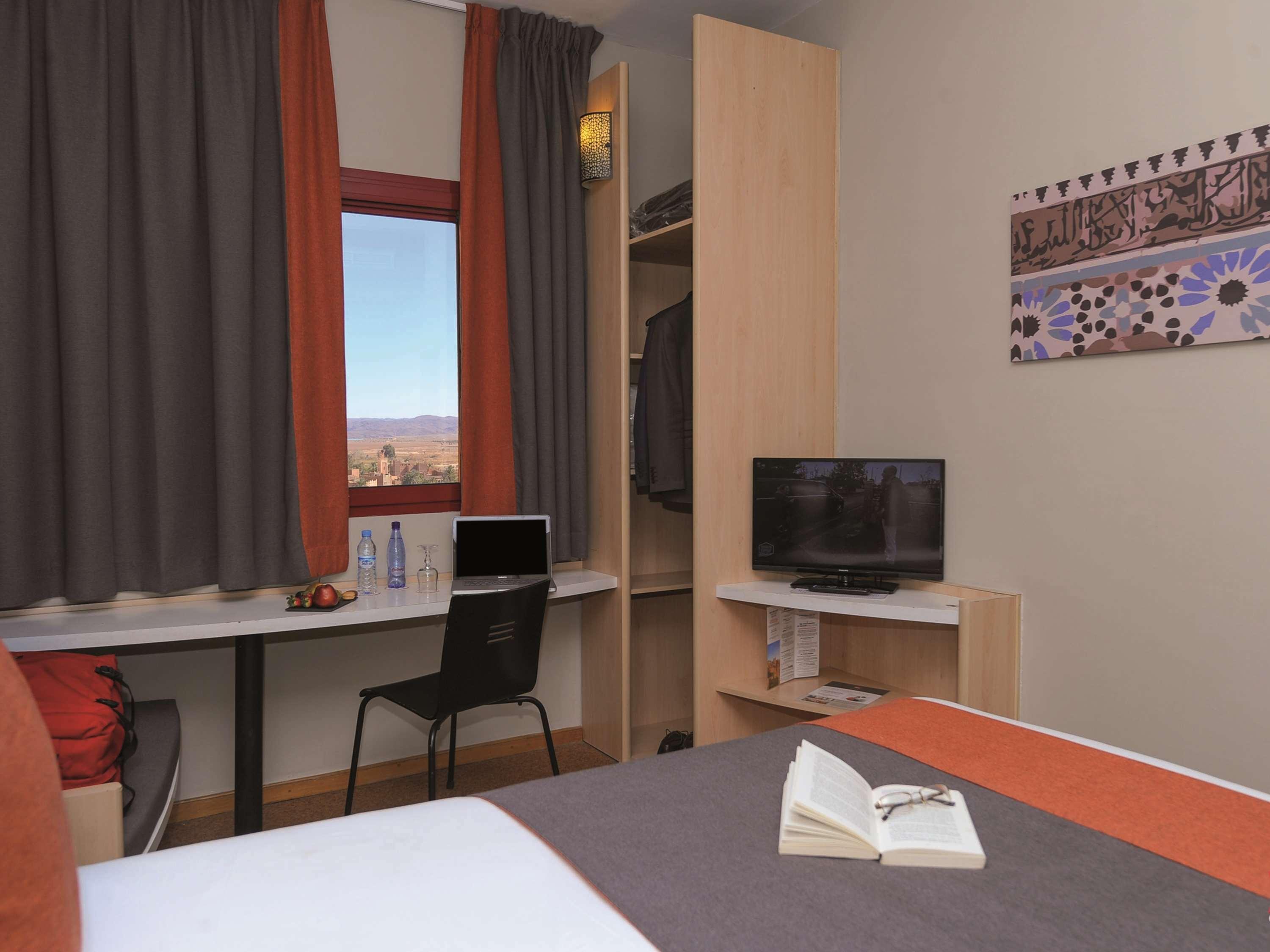 Hotel Ibis Warzazat Zewnętrze zdjęcie