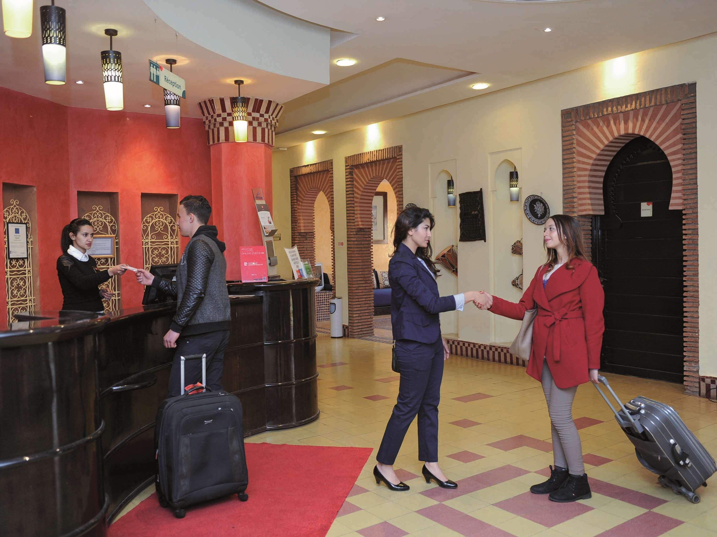 Hotel Ibis Warzazat Zewnętrze zdjęcie